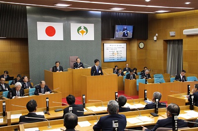 就任して初の議会の様子