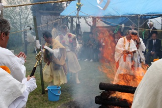 阿迦之宮例祭の様子