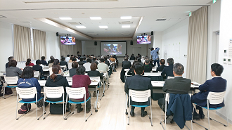 学生からの発表の様子