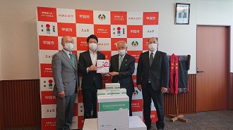 甲賀市商工会からマスクの寄贈