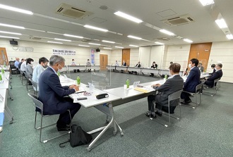 草津線沿線地域に高専を誘致する会　会議模様