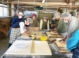上の平区そば打ち体験