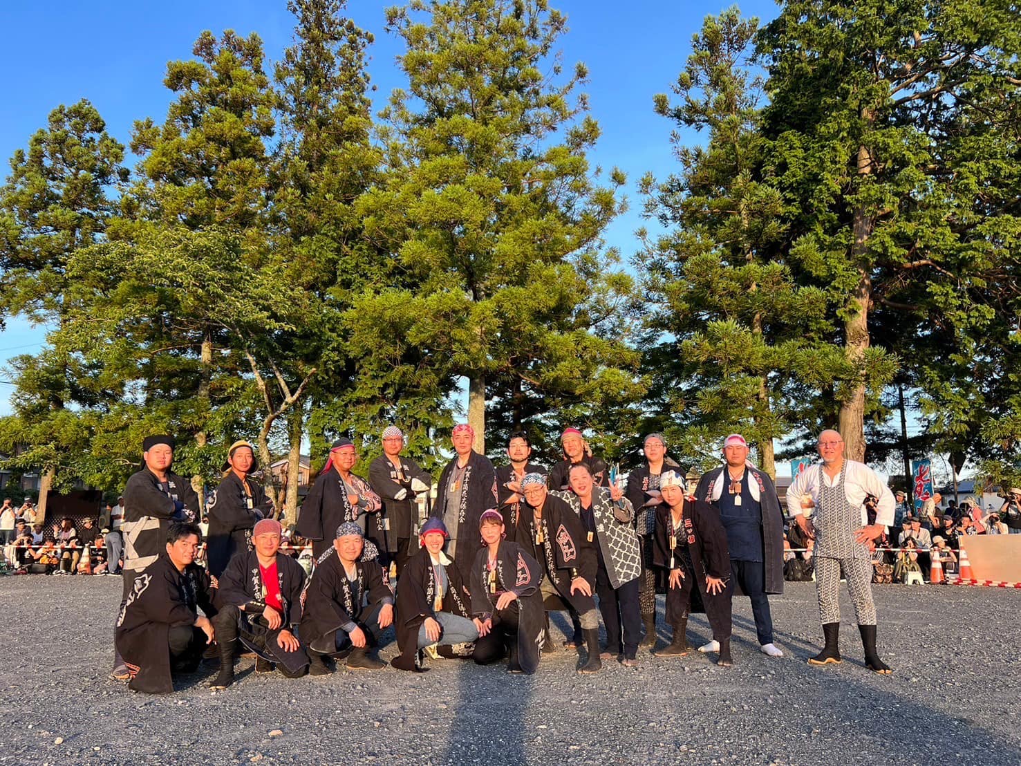 矢川神社スタッフの皆さんとの集合写真