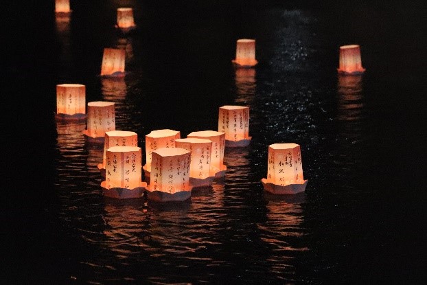 灯篭流し