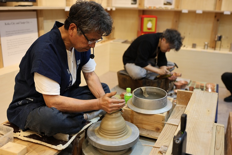 職人さんによる実演の様子