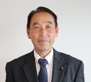 西山実議員の写真