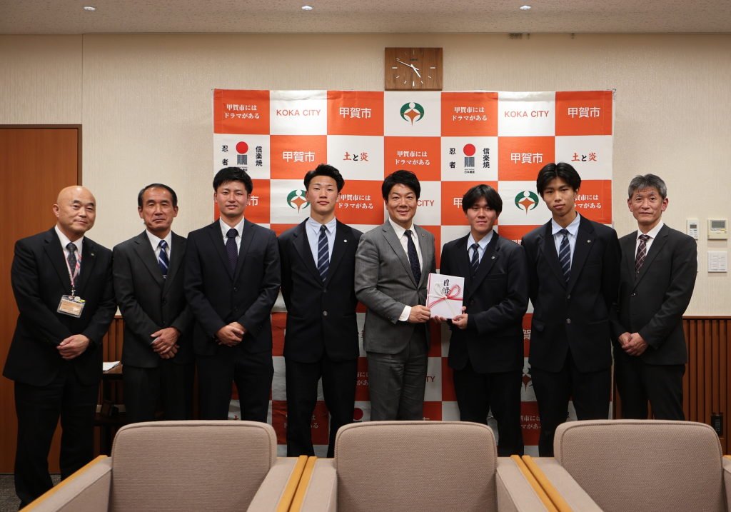 表敬訪問時の写真