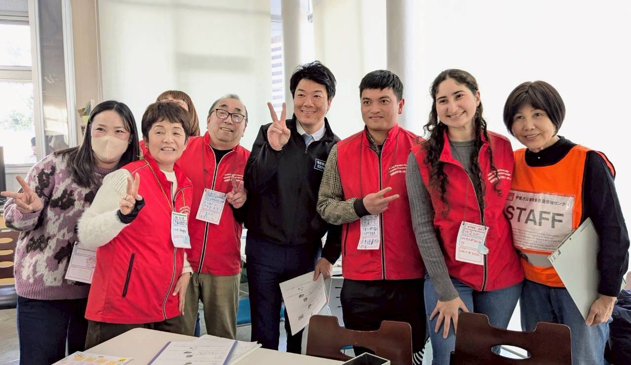 参加団体と市長